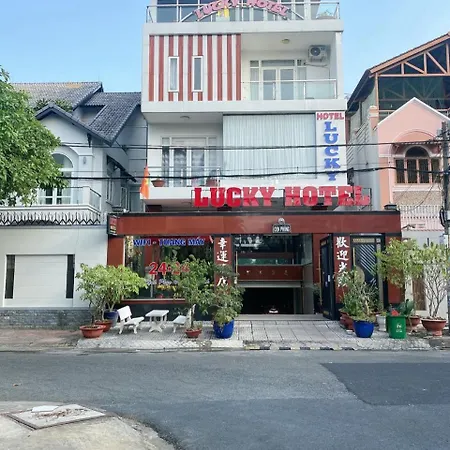 Lucky Hotel